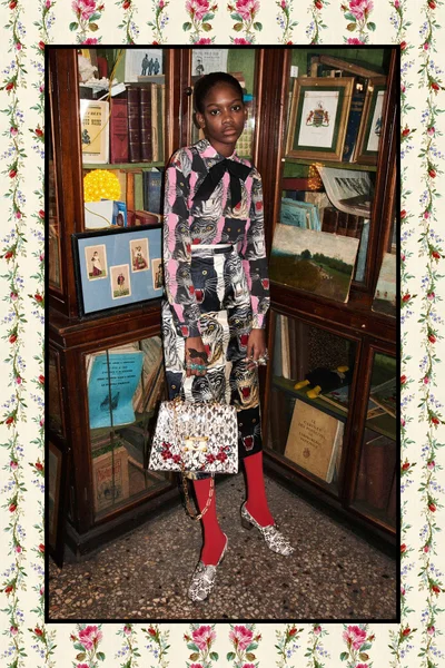 Look 19